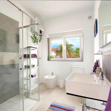 Apartment Fantastico 2 *
